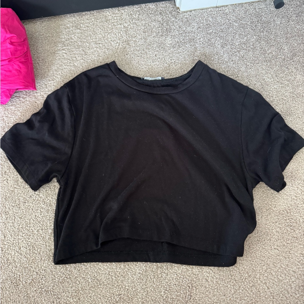 Zara Basic Cropped Black Tee